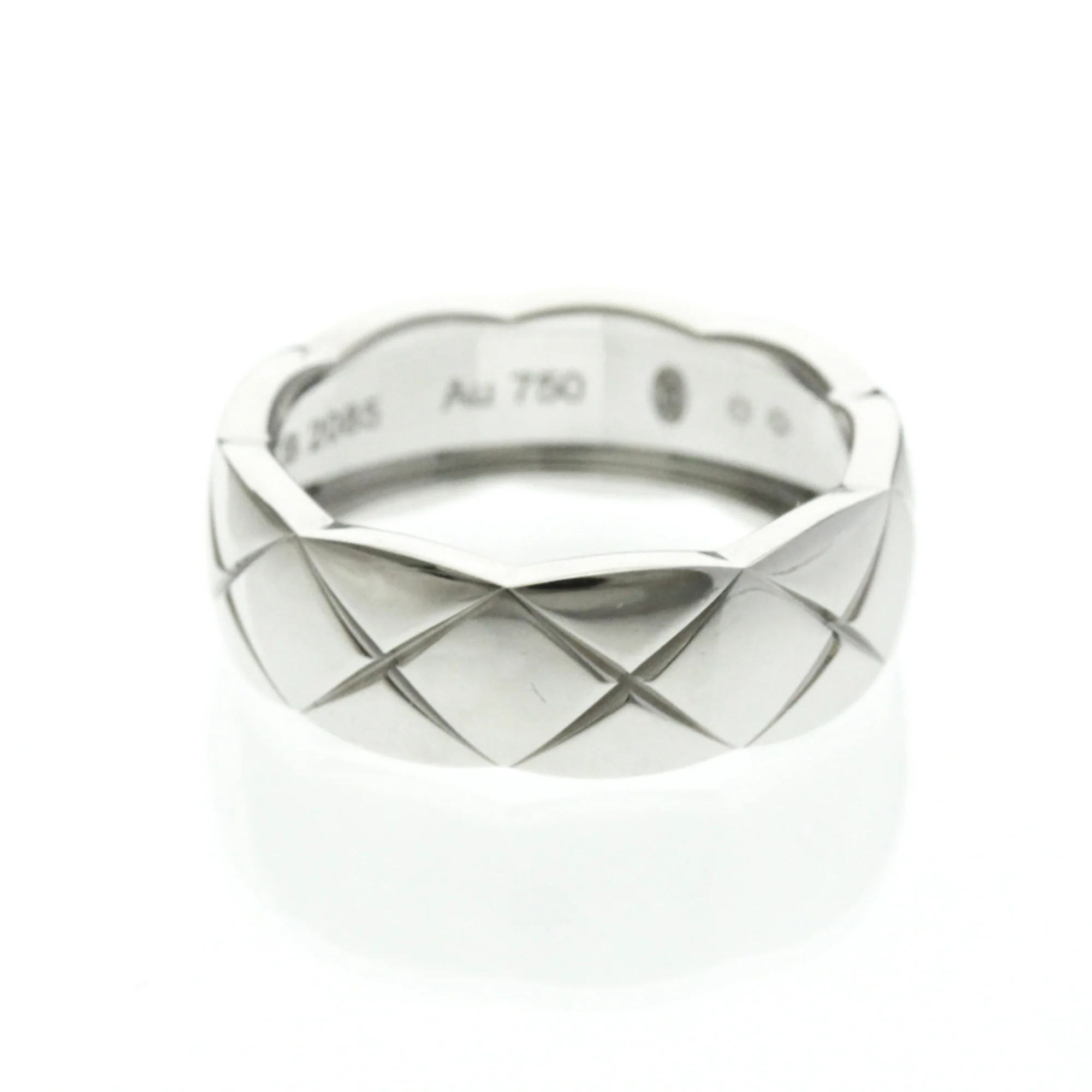 Coco Crush Ring 18K White Gold Medium - Image 4
