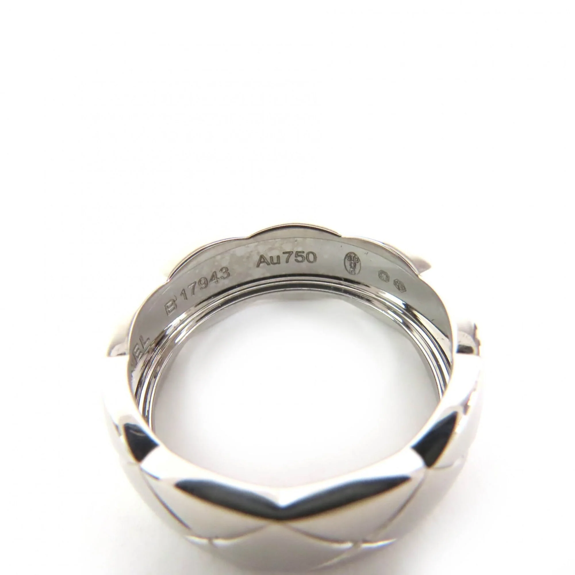 Coco Crush Ring 18K White Gold Medium - Image 6