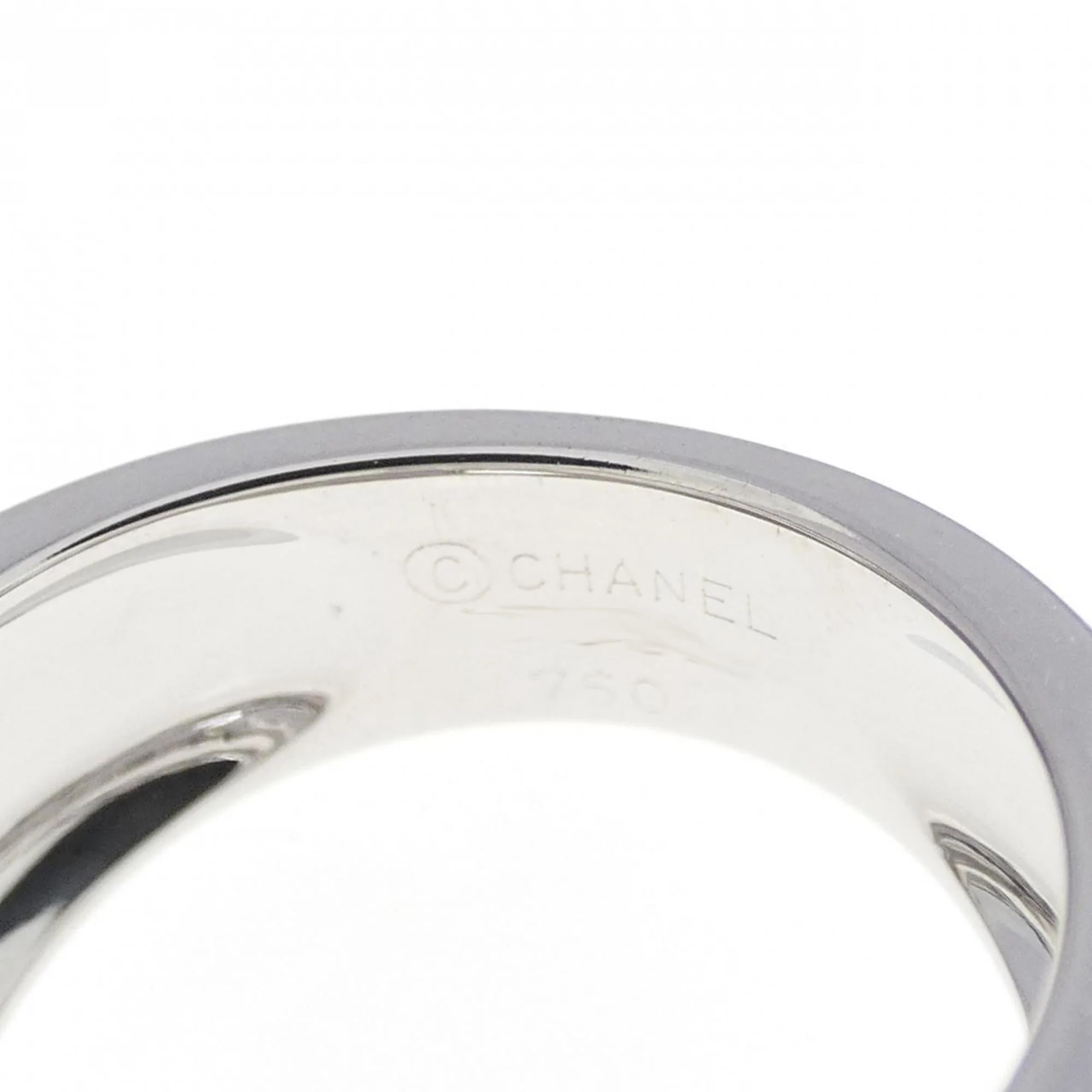 Three Symbols Ring 18K White Gold with Diamond - Image 4