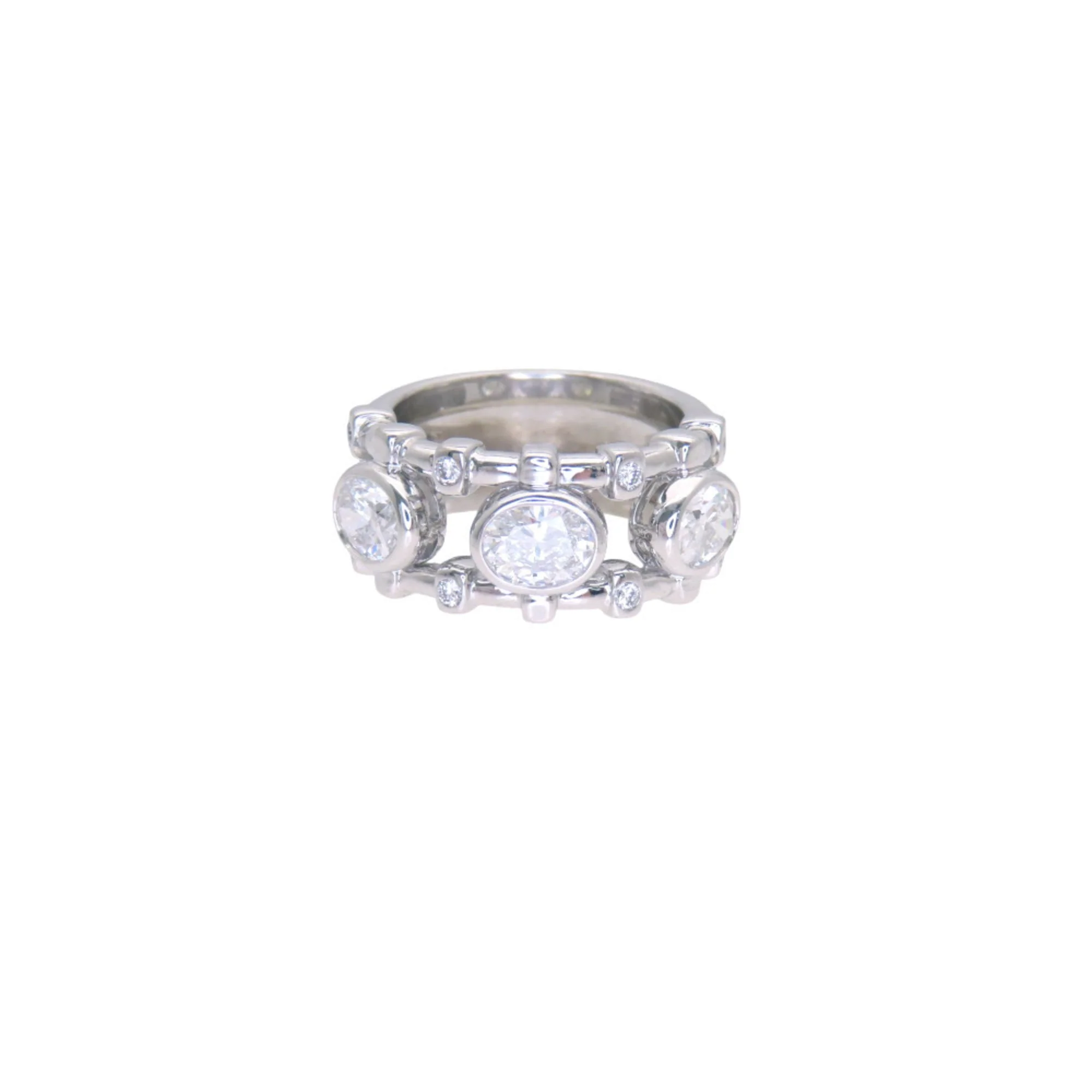 Oval Cut Diamond Ring 18K White Gold - Image 3