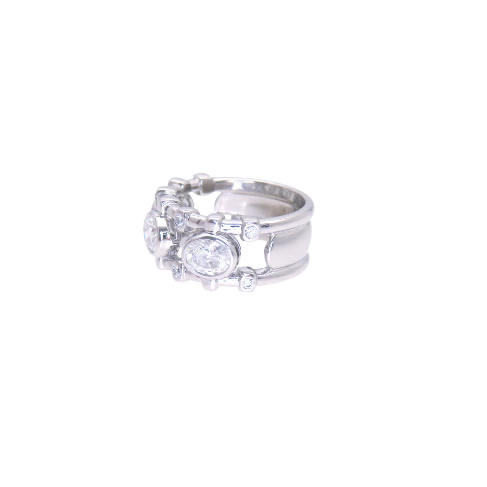 Oval Cut Diamond Ring 18K White Gold - Image 4