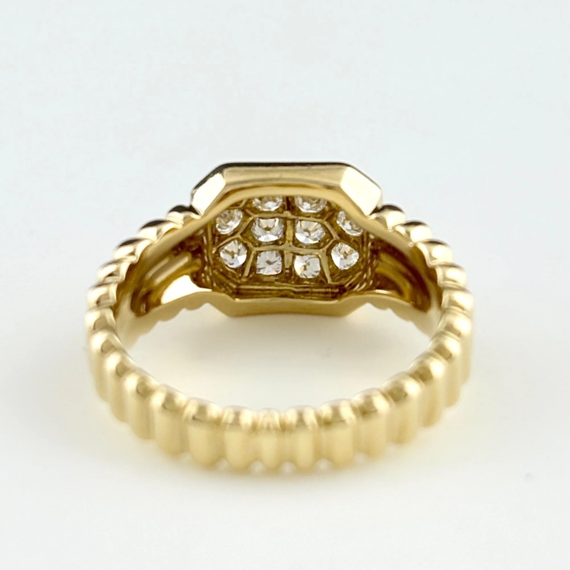 Ring 18K Yellow Gold with Diamond - Image 4