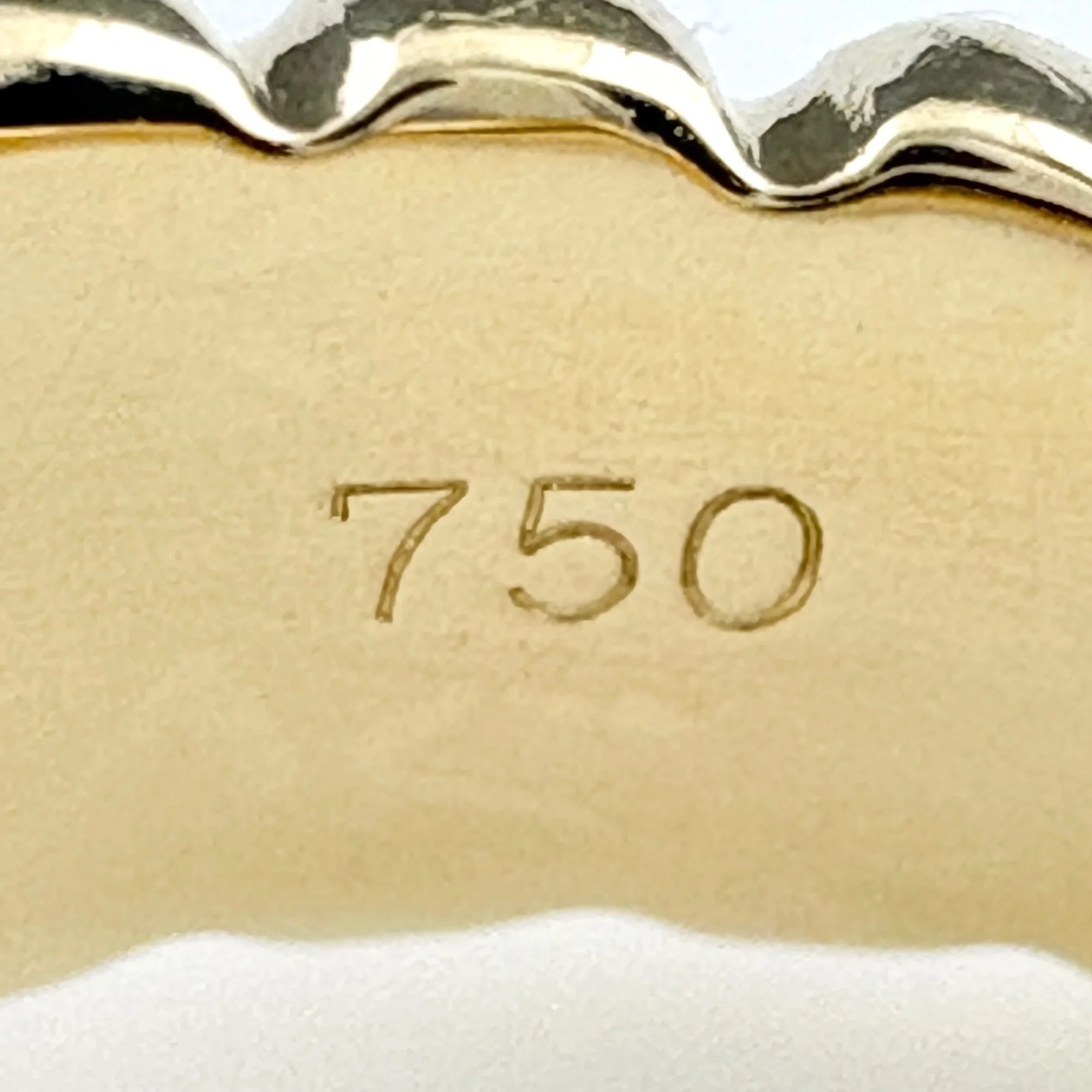 Ring 18K Yellow Gold with Diamond - Image 6