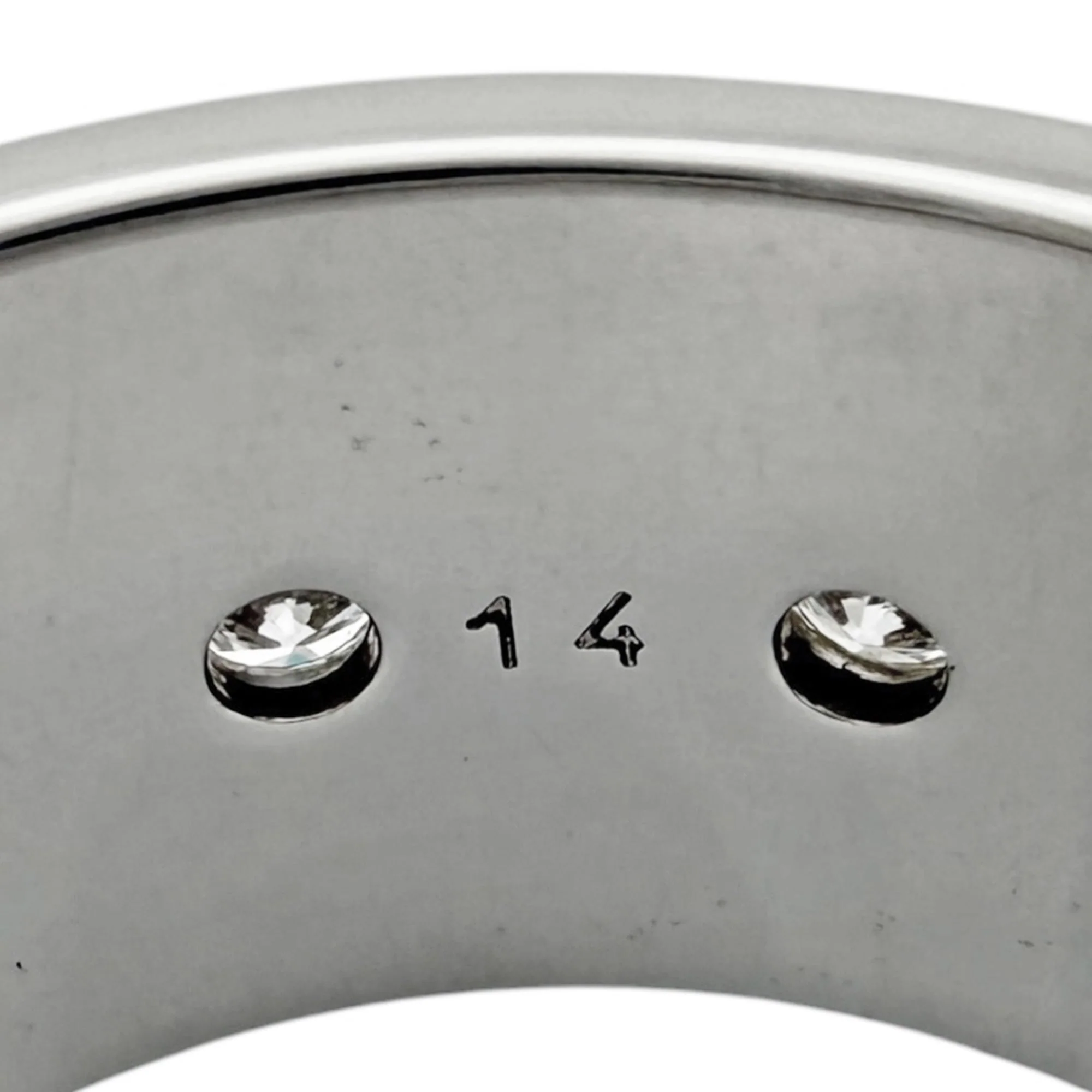 Icon Ring 18K White Gold With Diamond - Image 8