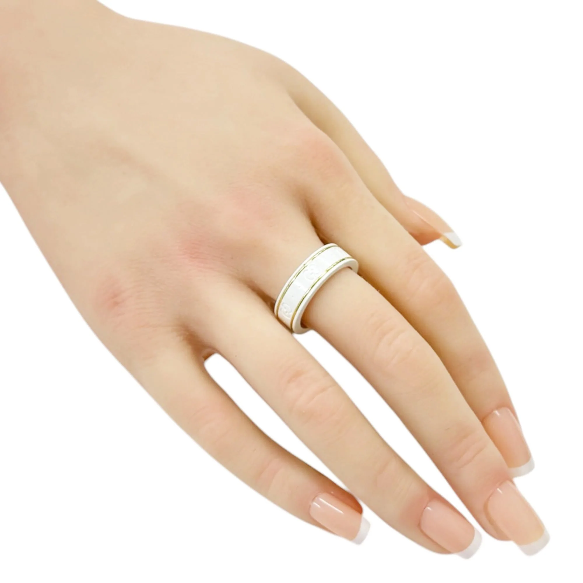 Ring Ceramic and 18K Yellow Gold - Image 2