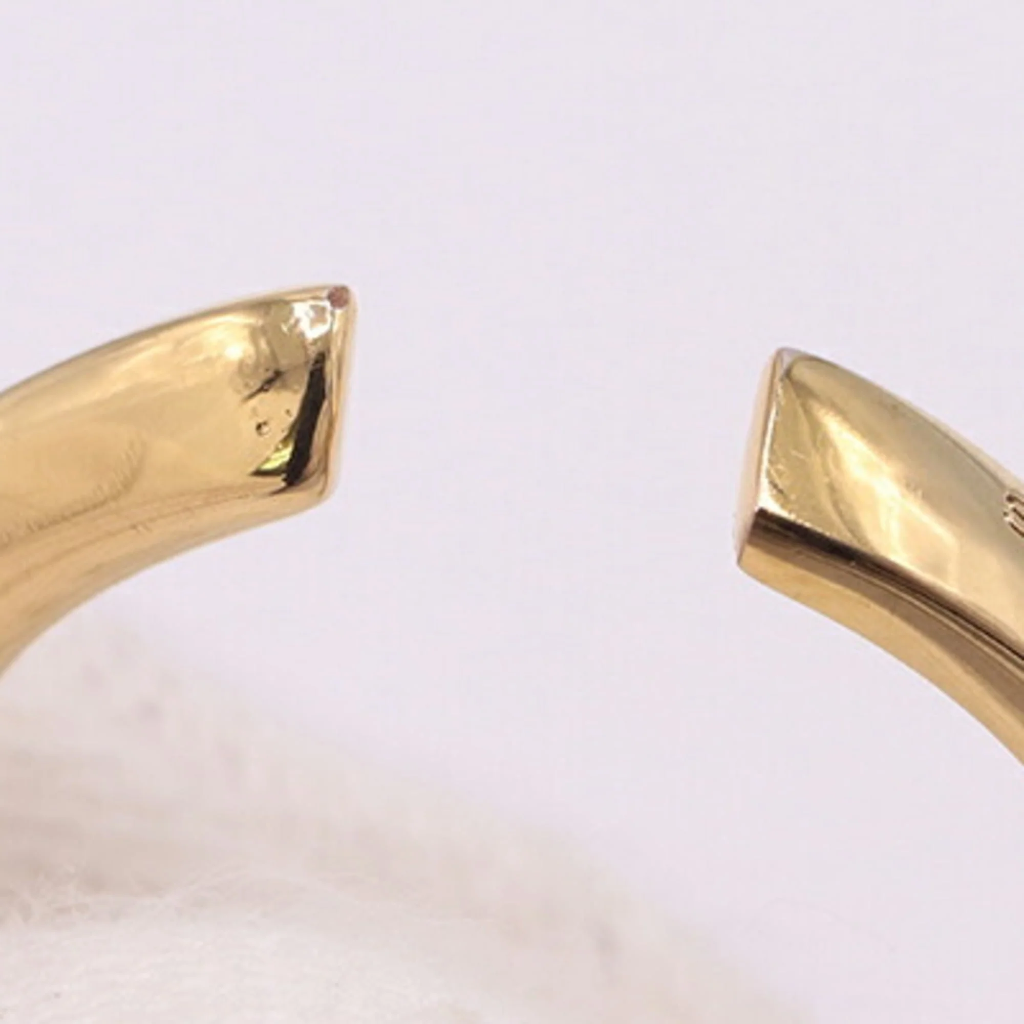 Gold Metal Ring - Image 4