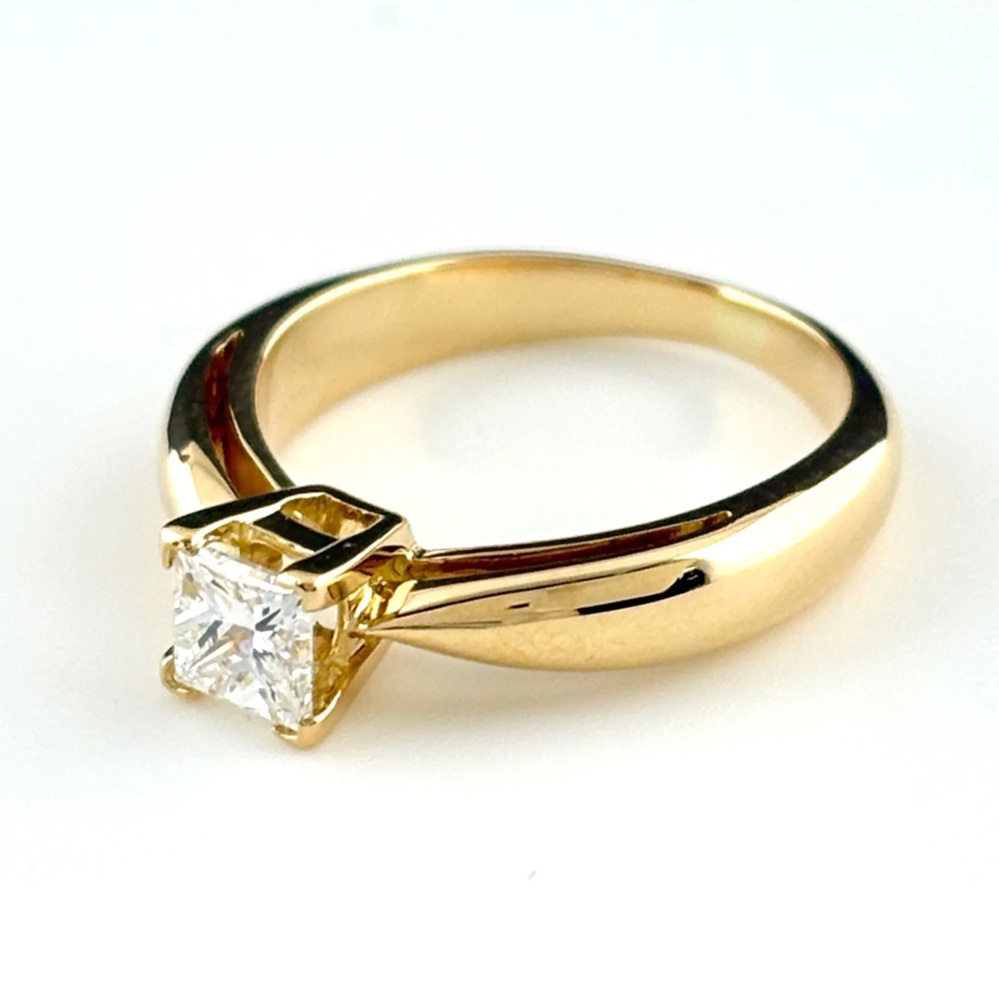 Band Ring 18K Yellow Gold With Diamond - Image 3