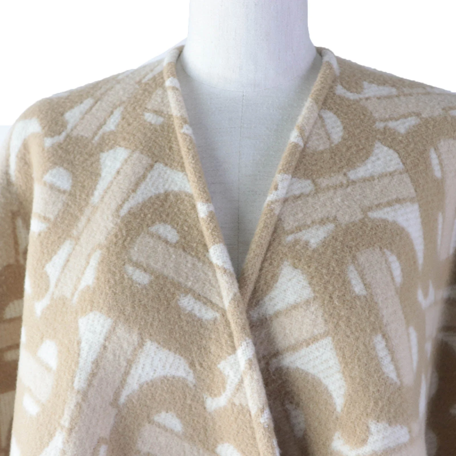 Burberry Wool Cashmere TB Monogram Poncho Beige - Image 4