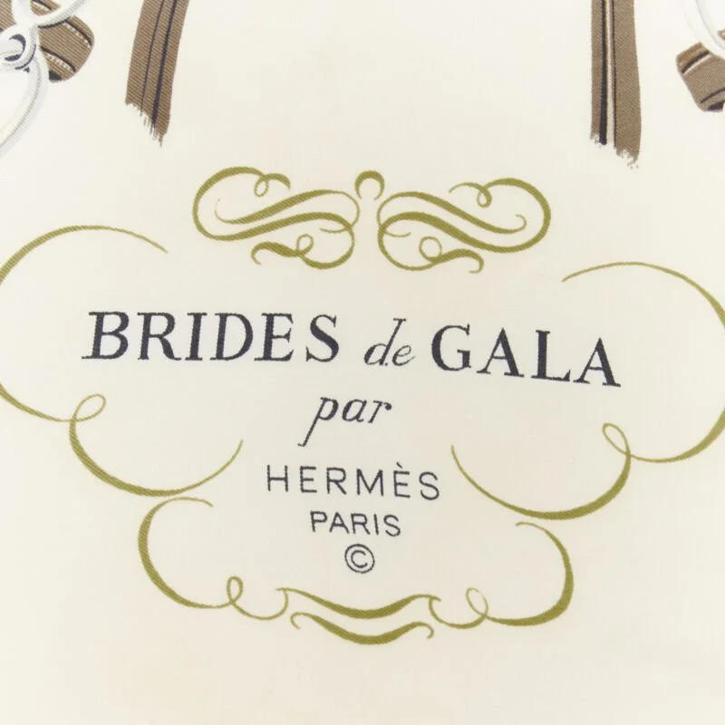 Hermes Hugo Grygkar Brides de Gala print silk scarf - Image 9