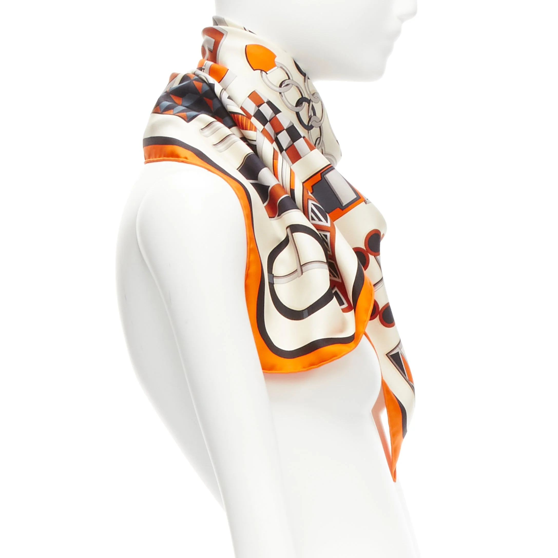Hermes silk border H buckle horsebchain scarf - Image 10