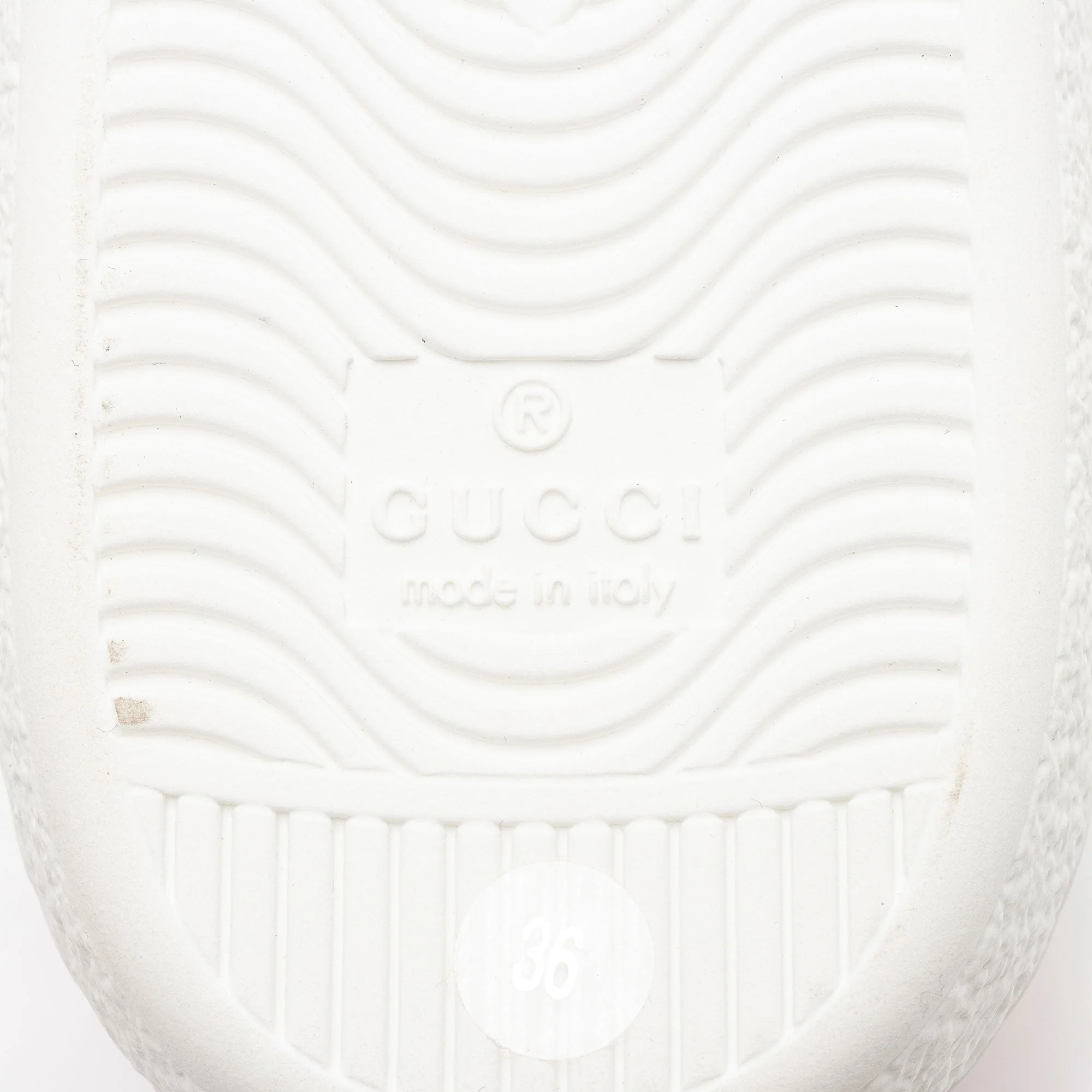 Women's Gucci Leather Bee Ace Sneakers - Size 6 / 36 - Image 8