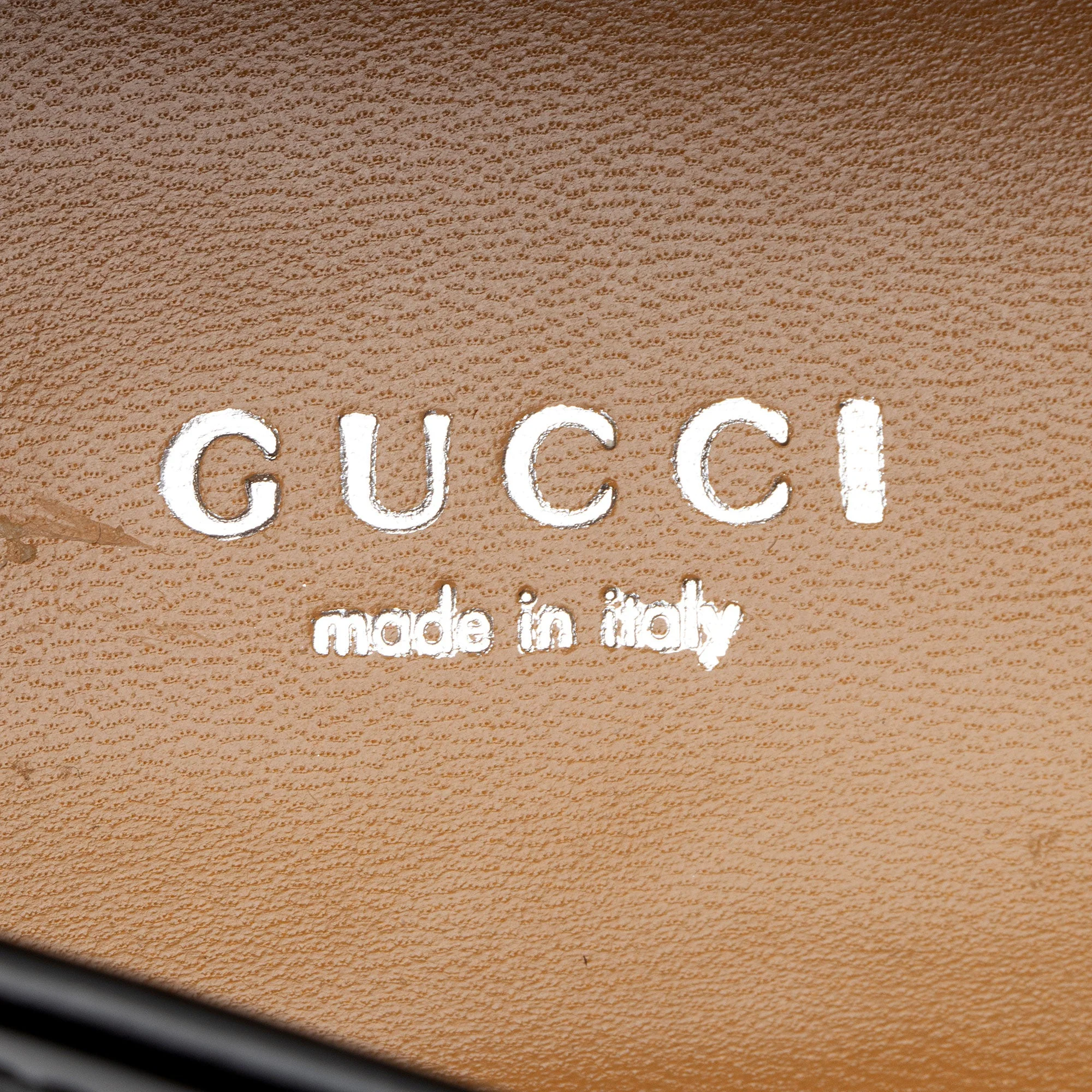 Women's Gucci Shiny Calfskin Interlocking G Chain Loafers - Size 10 / 40 - Image 8