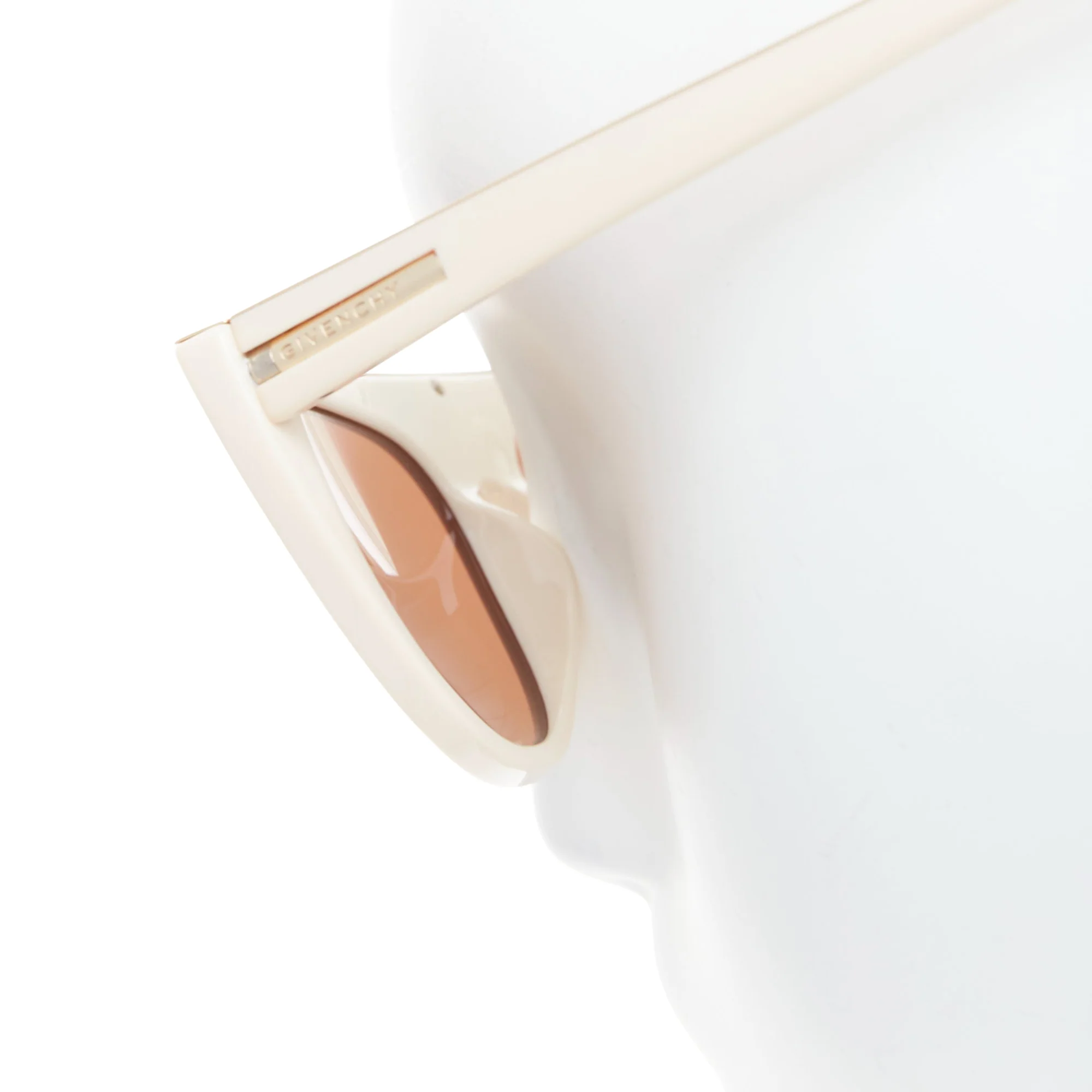 Givenchy SGV883 acetate gold top logo sunglasses - Image 6