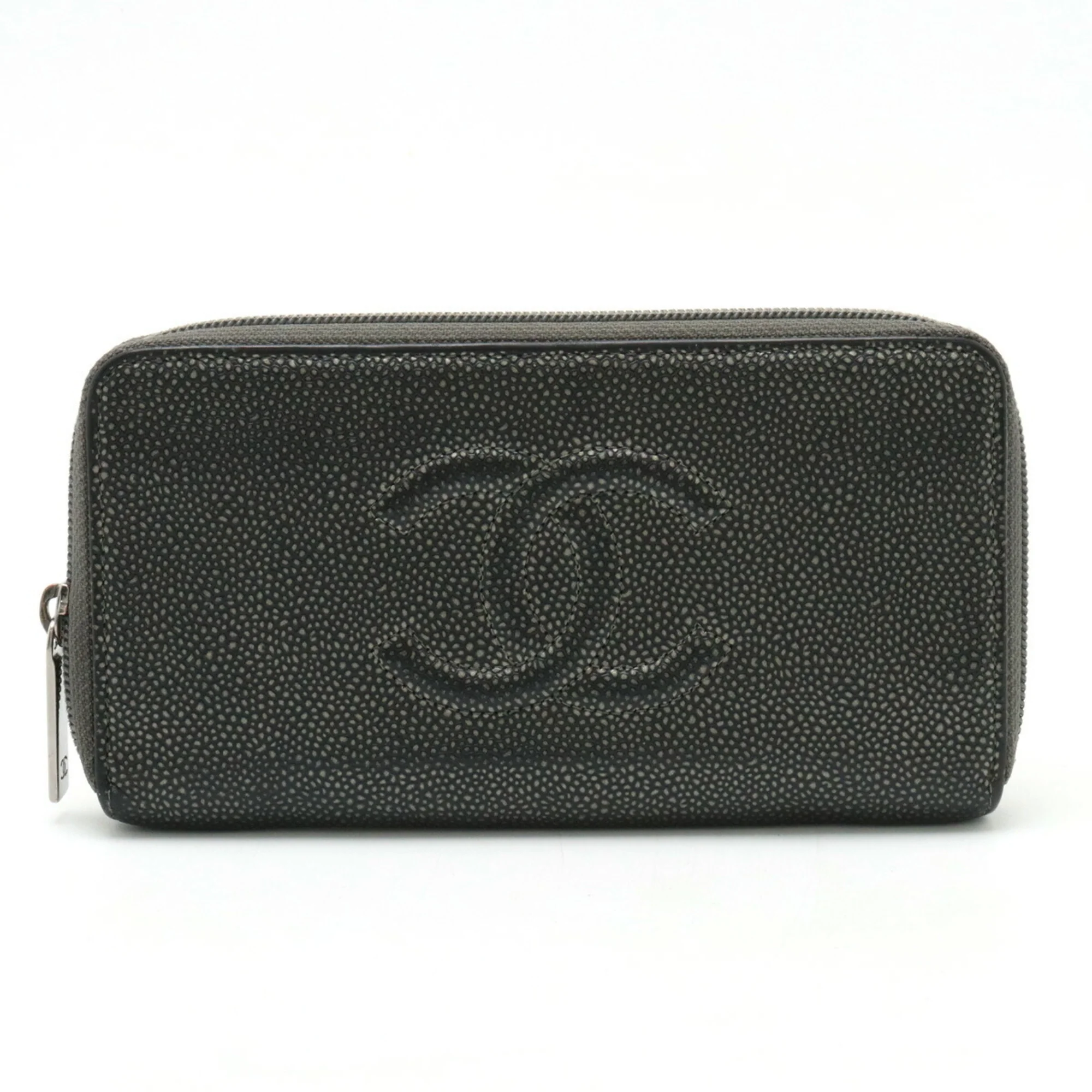 Timeless CC Zipped Wallet Caviar Long