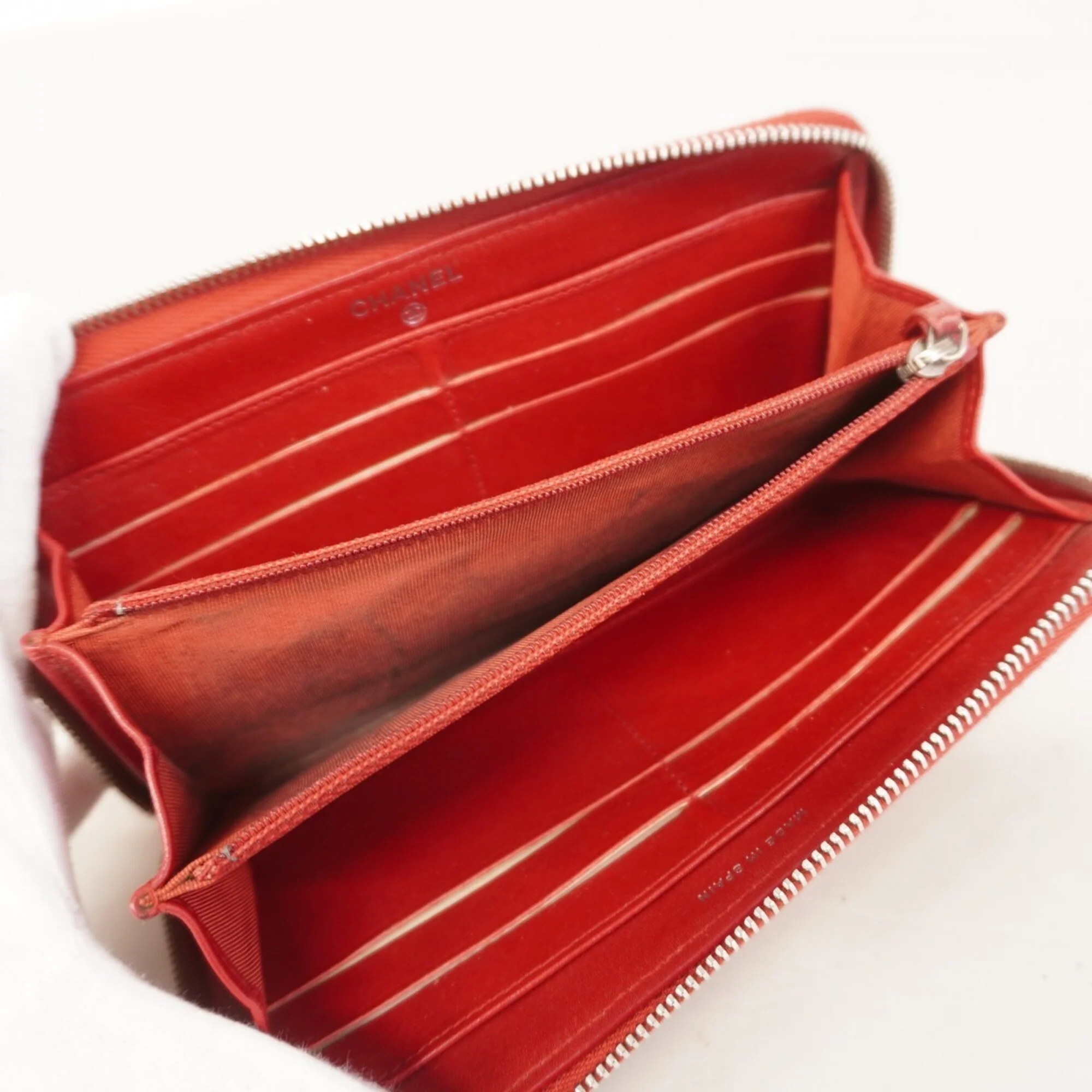 Zip Around Wallet Quilted Caviar Long - Image 3