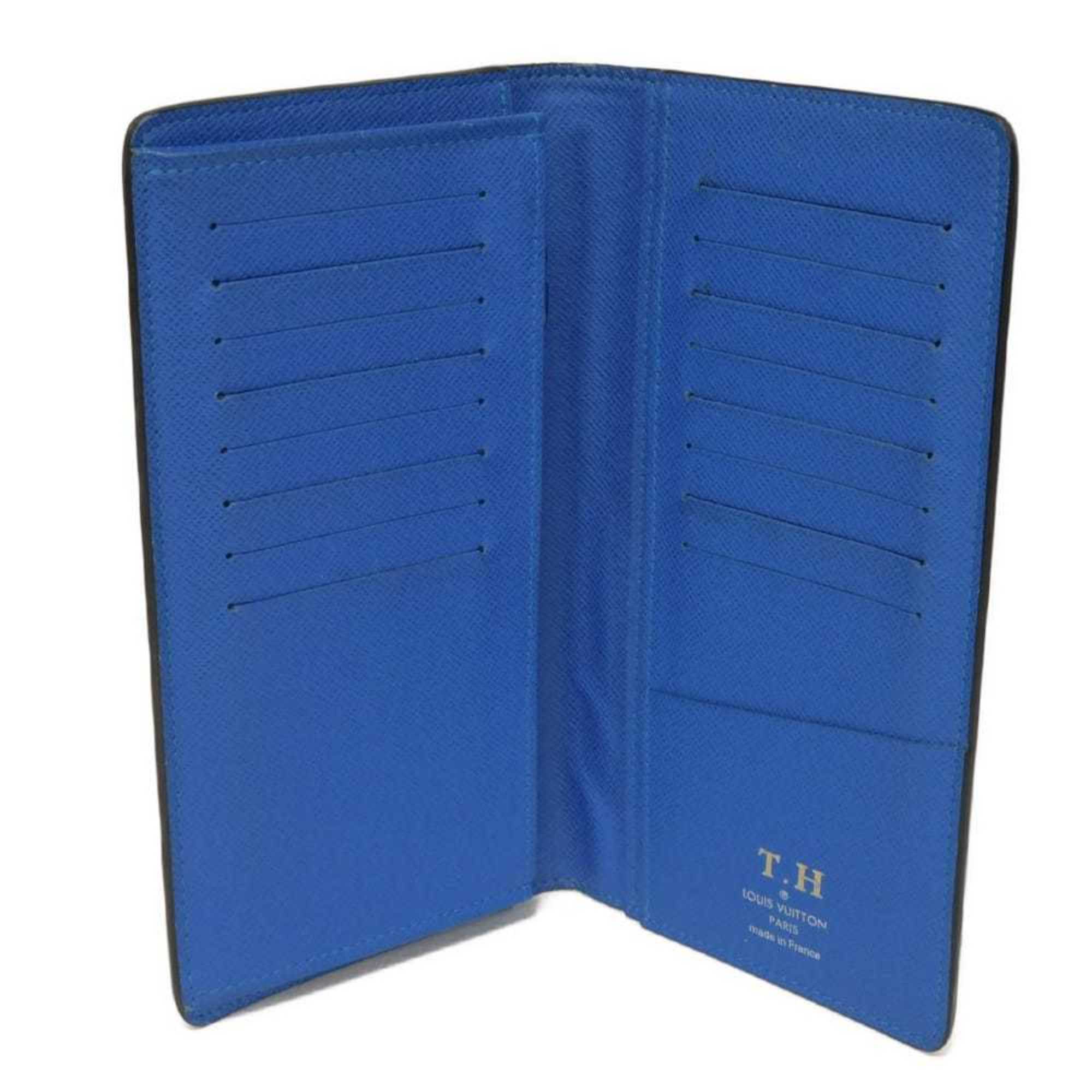 Brazza Wallet Two-Tone Taiga Leather - Image 5